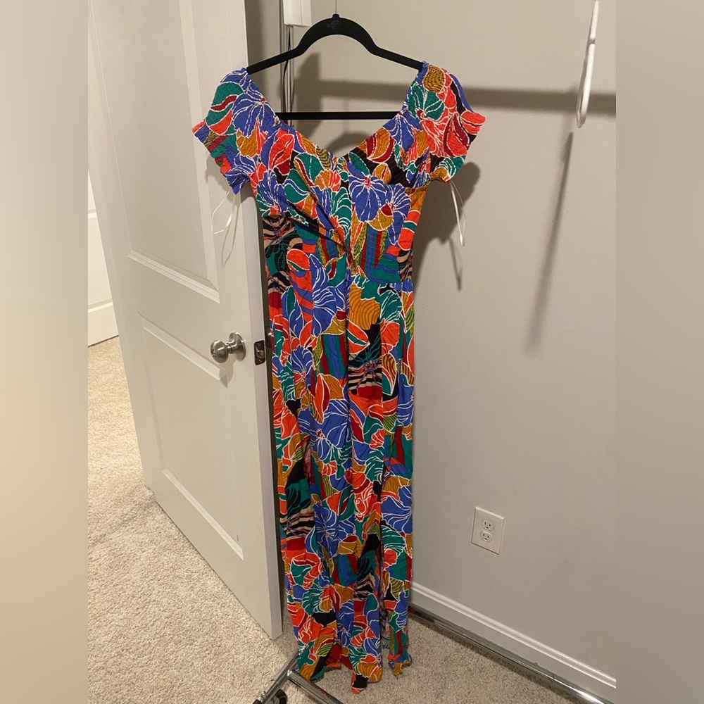Women’s dress